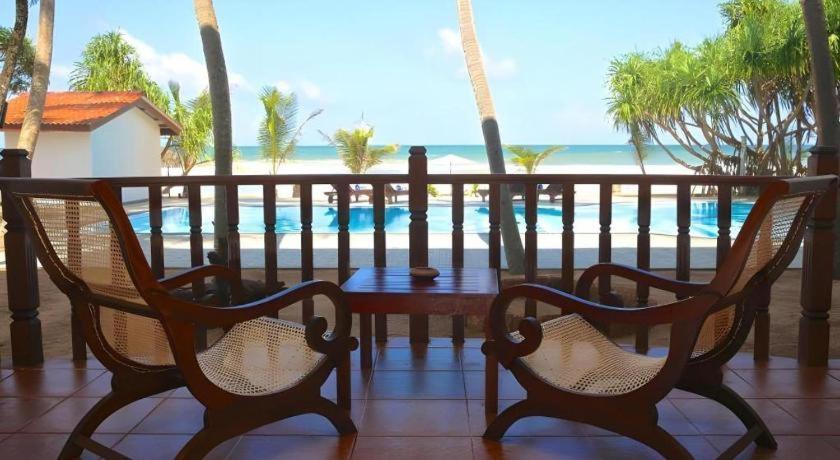 Whispering Palms Hotel Бентота Экстерьер фото