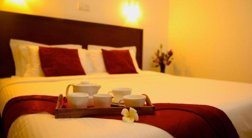 Whispering Palms Hotel Бентота Экстерьер фото